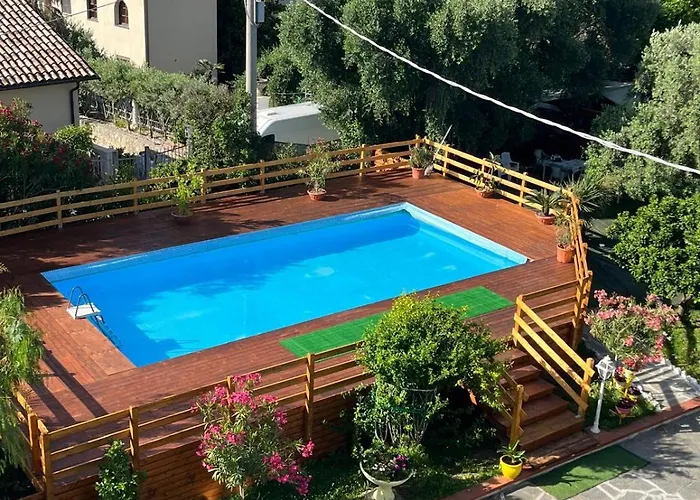 Felice Aparthotel